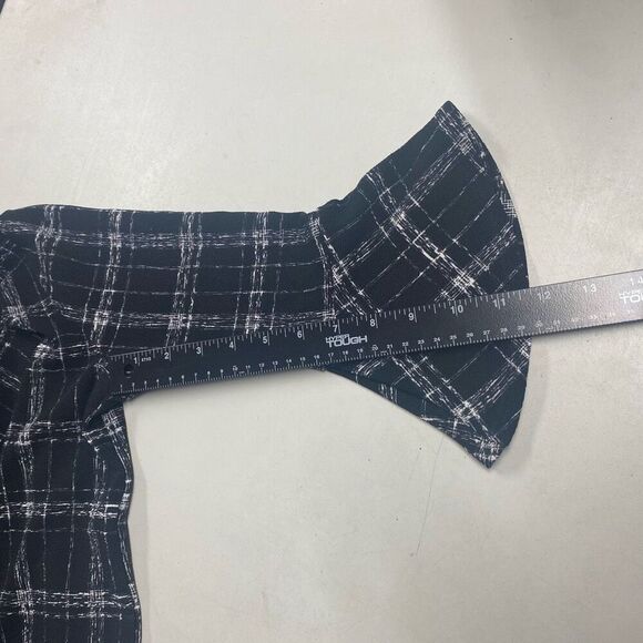 FORTUNE+IVY Women’s Top Size Small Black White Bell Sleeves‎ - Picture 6 of 7